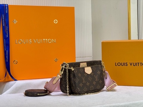 LV  MONOGRAM M45908 favorite